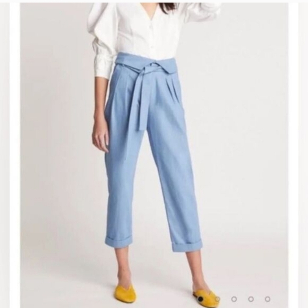 Cropped Paperbag Tie-Waist Pants in Light Blue - Women